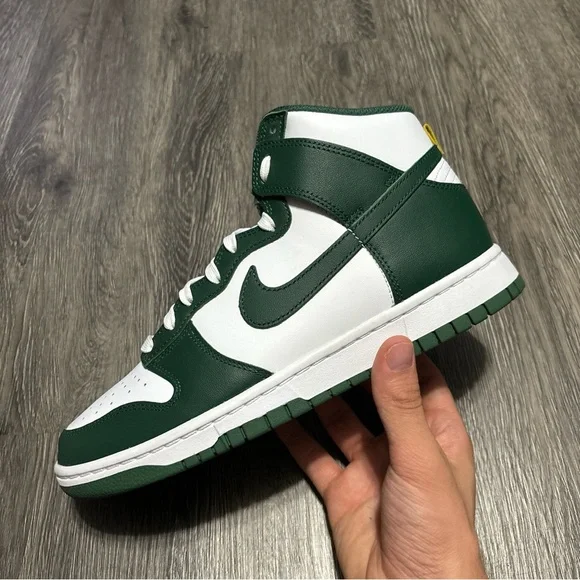 Shoes | Worn Once Nike Mens Dunk High Australia Size 9 Noble  display picture 1